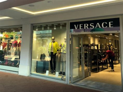 outlet center roermond versace|Designer Outlet Roermond .